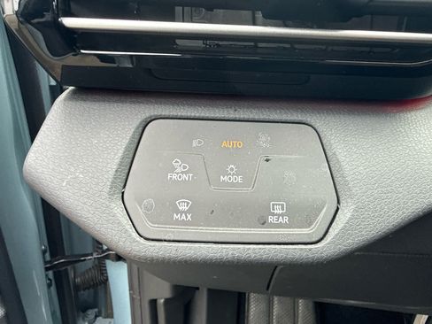 Used 2024 Volkswagen ID.4 S RWD image 14