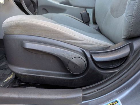 Used 2014 Hyundai Accent GLS image 18