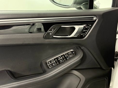 New 2025 Porsche Macan Turbo image 28