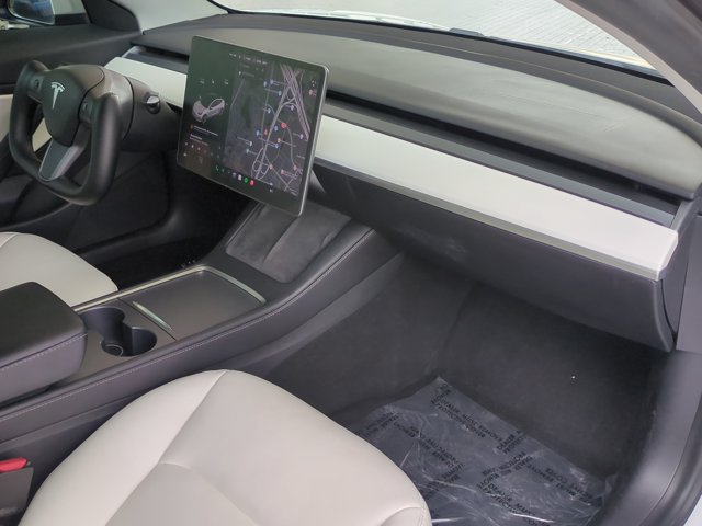 Used 2021 Tesla Model 3 Standard Range Plus RWD image 22