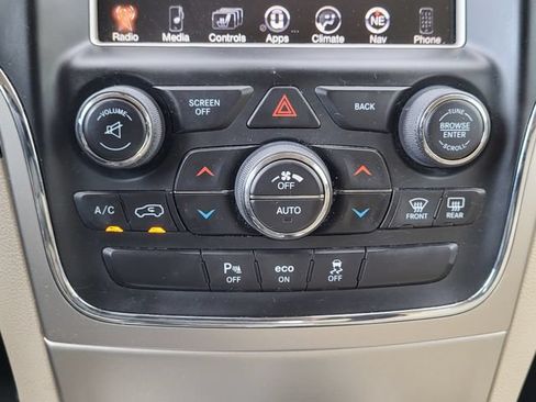 Used 2014 Jeep Grand Cherokee Limited AWD/4WD image 17