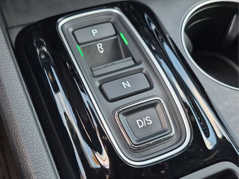 Certified 2023 Honda Pilot Sport image 15