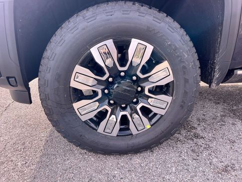 New 2026 GMC Sierra 2500 Denali w/ Denali Reserve Package image 11