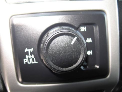 Used 2020 Ford F150 Lariat image 46