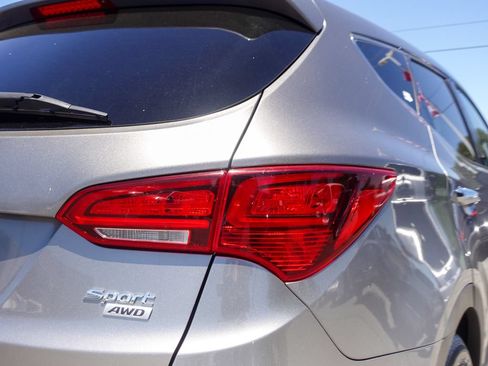 Used 2018 Hyundai Santa Fe Sport AWD/4WD image 6
