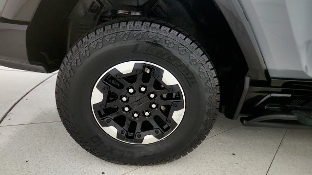Used 2024 GMC Hummer EV 3X w/ Extreme Off-Road Package AWD/4WD image 78