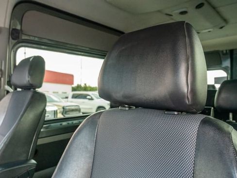 Used 2016 Mercedes-Benz Sprinter 2500 image 20