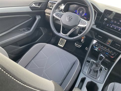 New 2025 Volkswagen Jetta Sport image 10