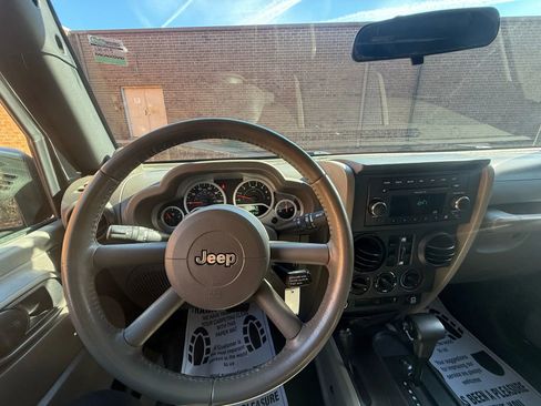 Used 2010 Jeep Wrangler Unlimited Sport image 22