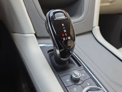 Used 2020 Cadillac XT6 Premium Luxury FWD image 46