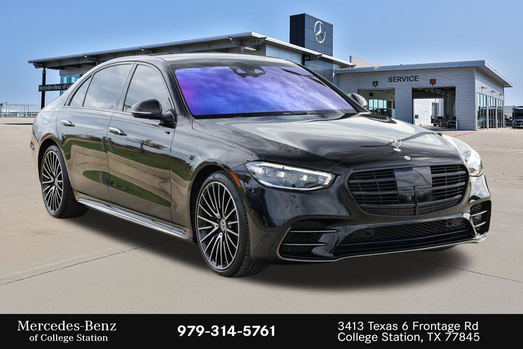Used 2024 Mercedes-Benz S 580 4MATIC Sedan image 3