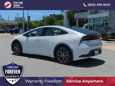 Used 2024 Toyota Prius Limited w/ Limited Premium Package FWD image 5