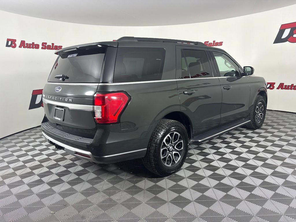 Used 2023 Ford Expedition XLT RWD image 6