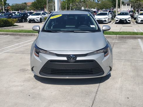 Certified 2025 Toyota Corolla LE FWD image 8