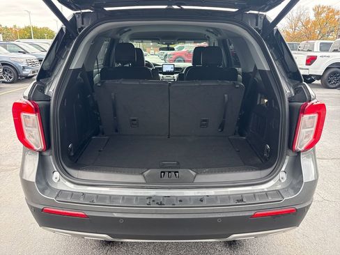 Used 2023 Ford Explorer XLT w/ Equipment Group 202A image 12