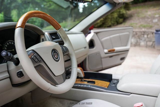 Used 2004 Cadillac XLR RWD image 40