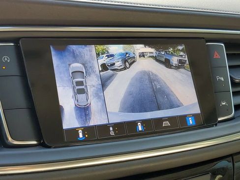 Certified 2024 Buick Enclave Essence w/ Technology Package FWD image 24