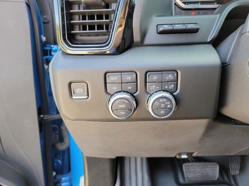 Used 2022 GMC Sierra 1500 AT4X image 21