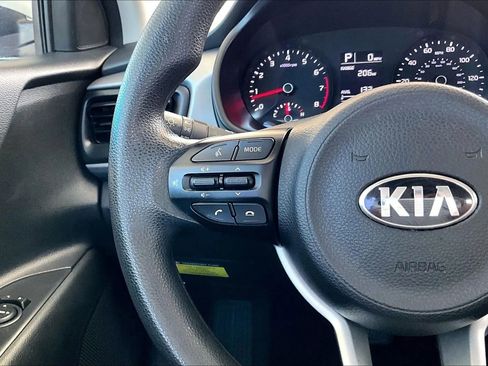 Used 2021 Kia Rio LX FWD image 10