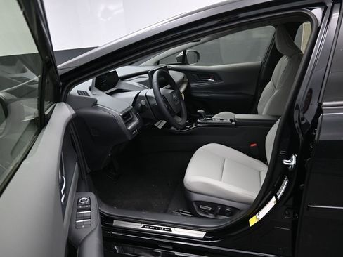 New 2026 Toyota Prius XLE image 9