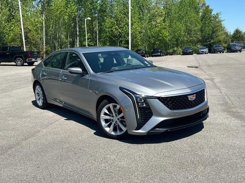 Used 2025 Cadillac CT5 Premium Luxury RWD image 2