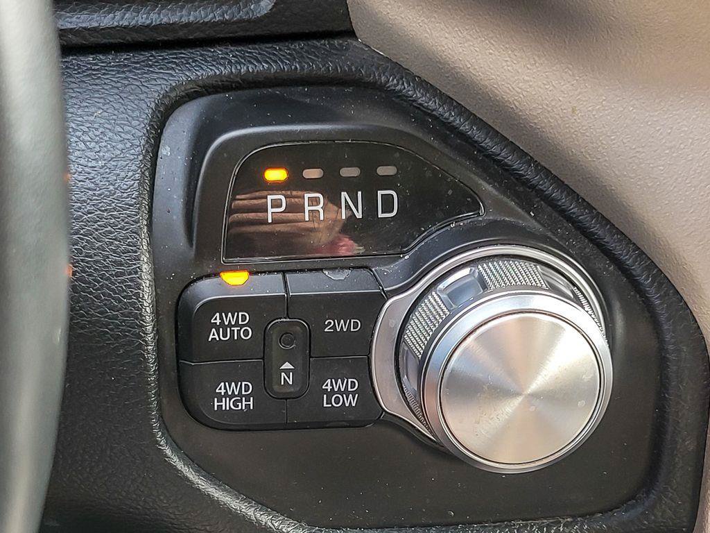 Used 2022 RAM 1500 Laramie AWD/4WD image 16