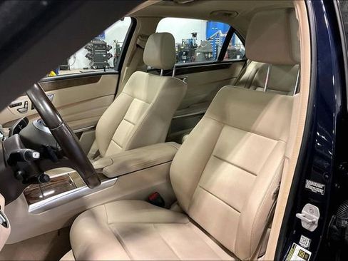 Used 2015 Mercedes-Benz E 350 4MATIC Sedan image 25