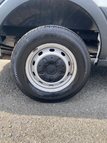 Used 2019 Ford Transit 250 130 Low Roof RWD image 29