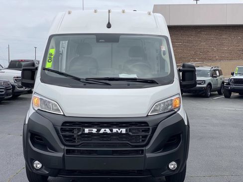 Used 2025 RAM ProMaster 2500 w/ Convenience Group FWD image 12