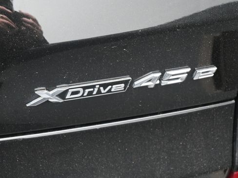 Used 2022 BMW X5 xDrive45e w/ M Sport Package image 9