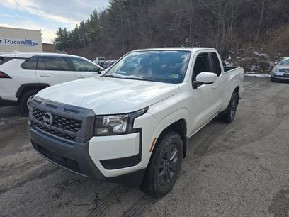 Used 2025 Nissan Frontier SV w/ Tow Package