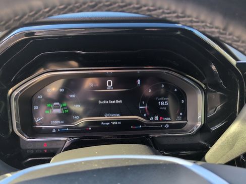 Used 2024 GMC Sierra 1500 Elevation image 17