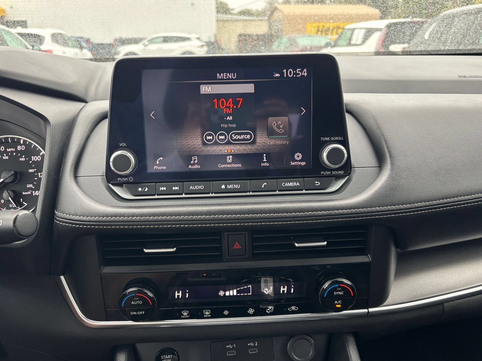 Used 2025 Nissan Rogue SV AWD/4WD image 16