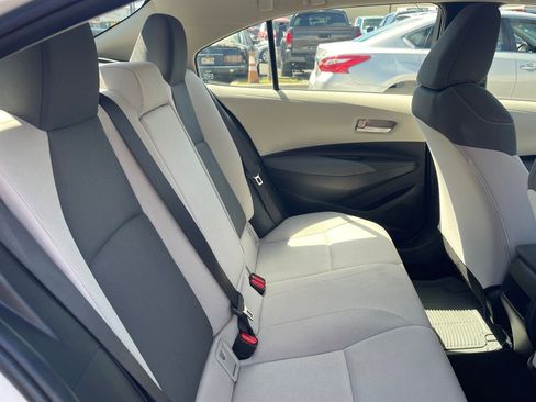 Used 2021 Toyota Corolla LE image 15