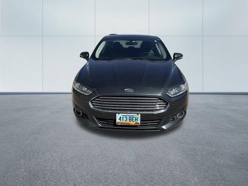 Used 2016 Ford Fusion SE w/ Equipment Group 202A FWD image 10