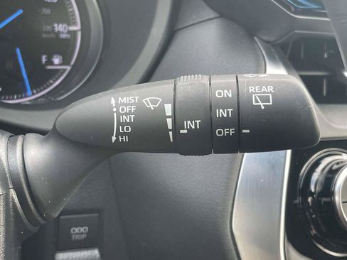 Used 2021 Toyota Venza XLE w/ Softex Package AWD/4WD image 25