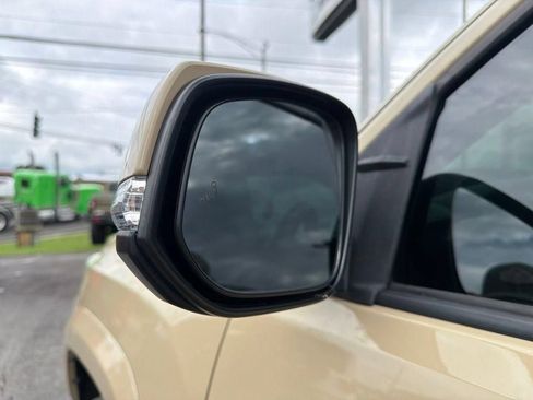 Used 2019 Toyota Tacoma TRD Sport w/ Technology Package RWD image 25