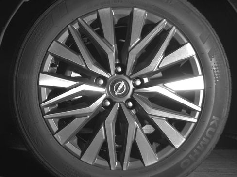 Used 2025 Nissan Altima 2.5 SV image 12