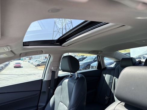 Certified 2025 Honda Accord Touring image 28