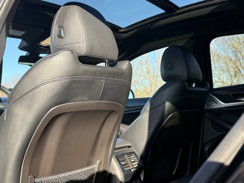 Used 2023 BMW X4 xDrive30i w/ Convenience Package image 22