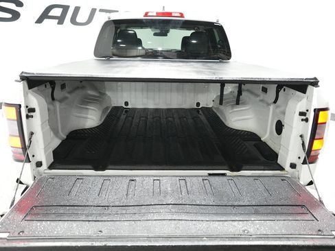 Used 2022 Nissan Frontier SV image 7