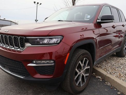 Used 2024 Jeep Grand Cherokee Limited image 1