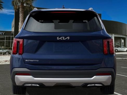 New 2026 Kia Sorento S FWD image 15