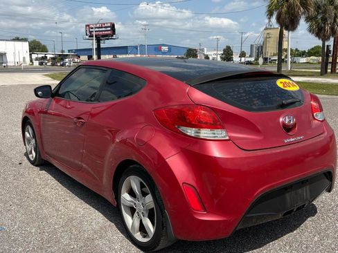 Used 2014 Hyundai Veloster w/ Style Package 02 image 5