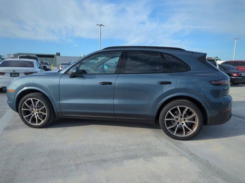 Used 2019 Porsche Cayenne S image 8