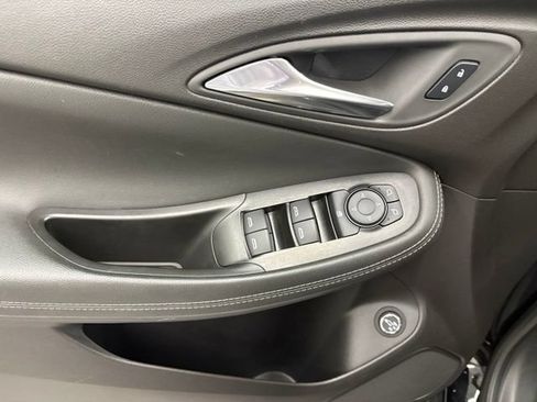 Used 2025 Buick Encore GX Preferred FWD image 13