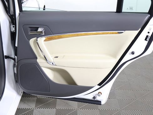 Used 2012 Lincoln MKZ Hybrid image 26