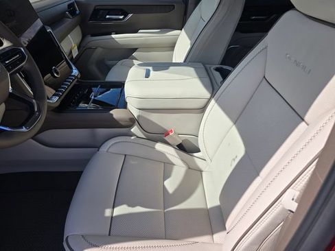 New 2026 GMC Yukon XL Denali RWD image 18
