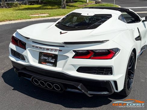Used 2025 Chevrolet Corvette Z06 RWD image 59