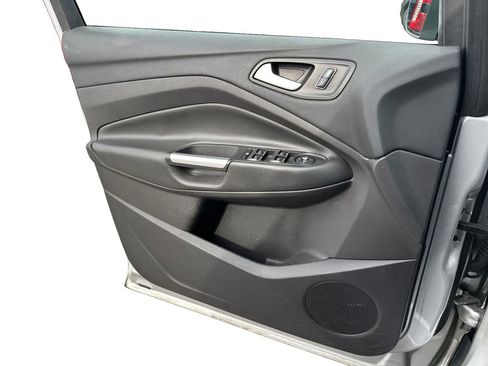 Used 2016 Ford Escape SE w/ SE Leather Comfort Package image 17